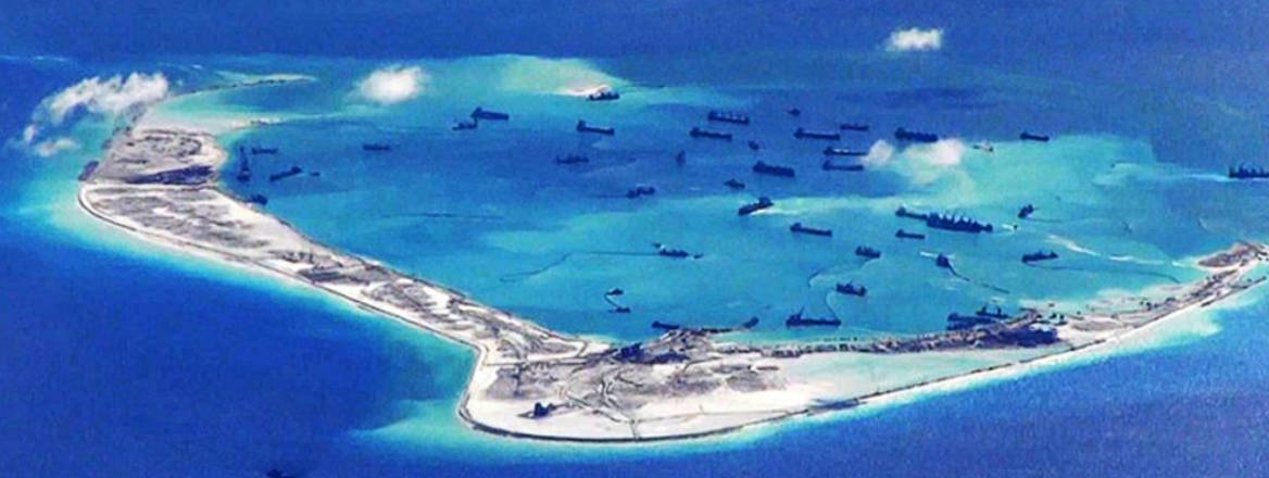 Chinese dredgers on Spratly Islands