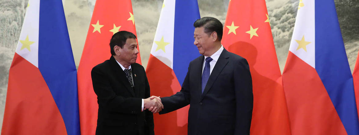 Philippine President Rodrigo Duterte and Chinese President Xi Jinping at a bilateral meeting in Beijing in October 2016