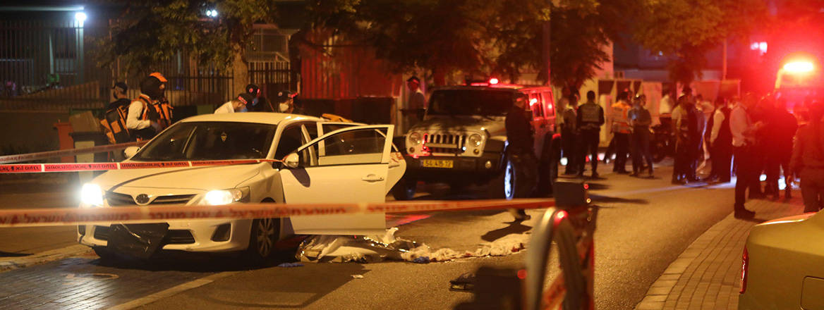 Deadly aftermath: Israeli police work at the scene of a terrorist attack in Elad, Israel, on 5 May 2022