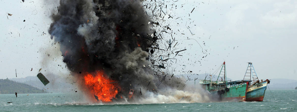 explosion on boat in Indonesia