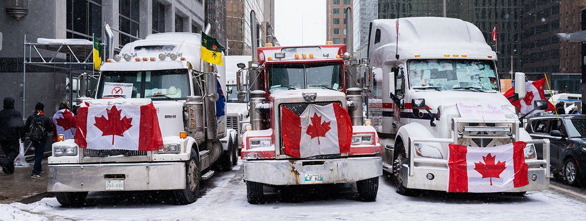 Trucks forming part of the Freedom Convoy protests in Ottawa. Courtesy of Maksim Sokolov / Wikimedia Commons / CC BY-SA 4.0