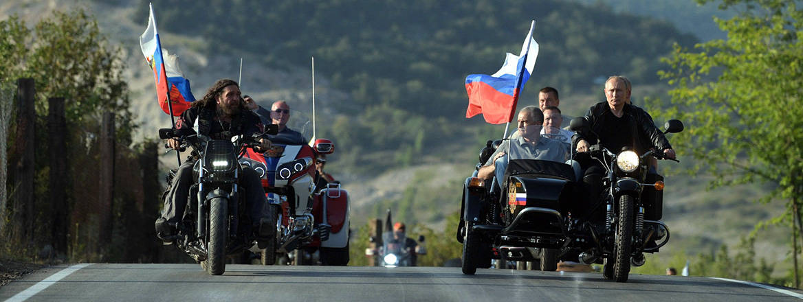 Pot, kettle: Russian President Vladimir Putin with the far-right Night Wolves motorcycle gang. Image: kremlin.ru / Wikimedia Commons / CC BY 4.0