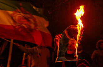 Trump Should Carefully Consider Bringing Down the Iranian Regime