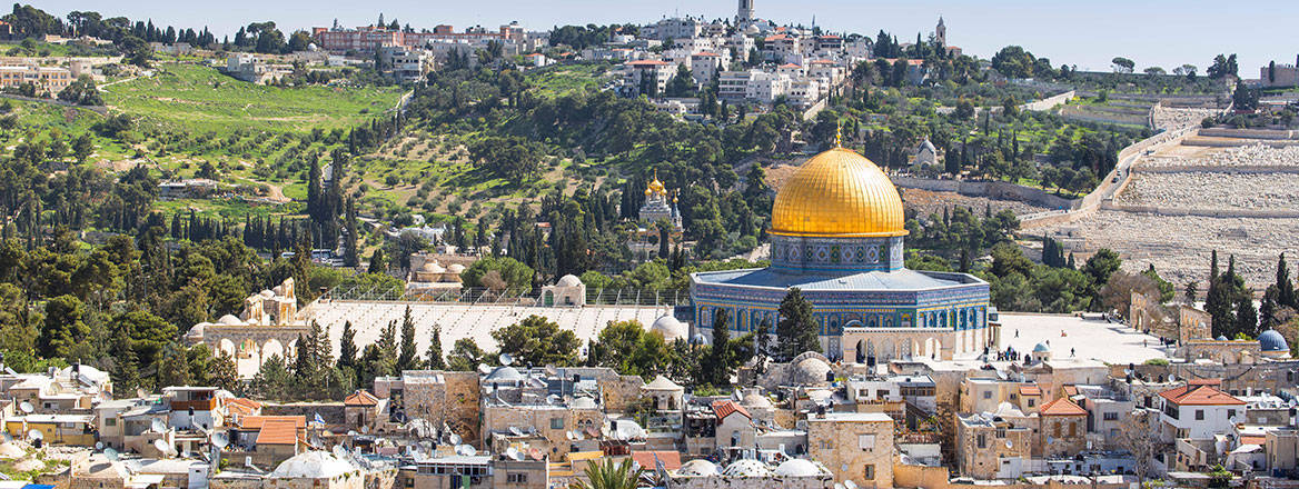 Pursuing peace: A new political vision will need to engage with deeper fundamental realities if it’s going to stand a chance. Image: Jon Arnold Images Ltd / Alamy