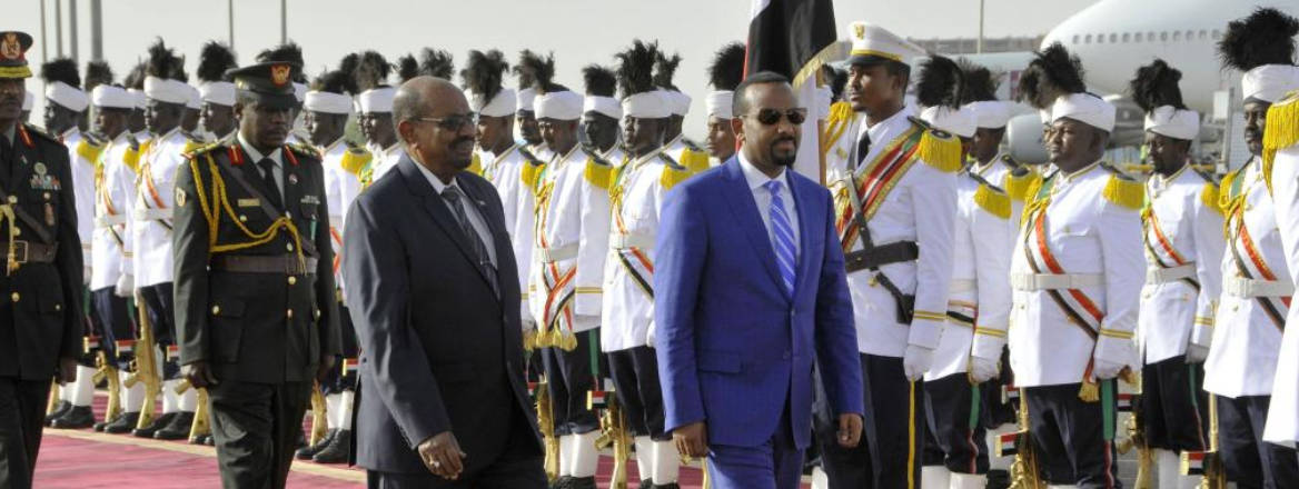 Ethiopian Prime Minister Abiye Ahmed and Sudanese President Omar Al-Bashir at guard of honor