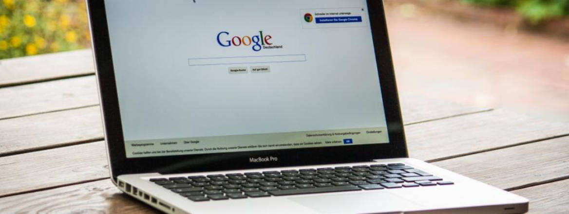 computer displaying google search