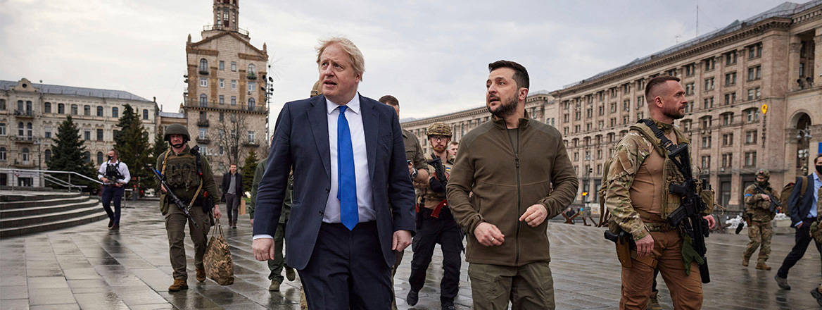 Side by side: UK Prime Minister Boris Johnson and Ukrainian President Volodymyr Zelenskyy during a walk through the streets of Kyiv on 9 April 2022