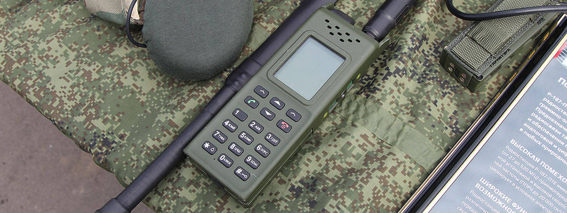 A Russian R-187P1 Azart military radio