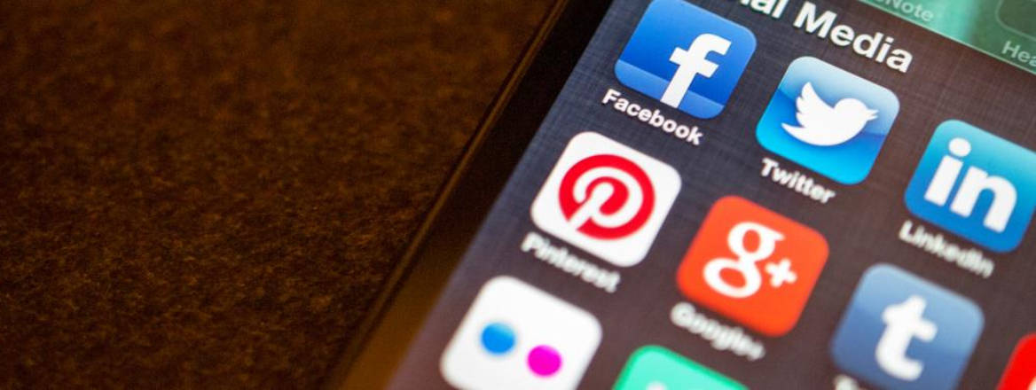 social media apps on phone