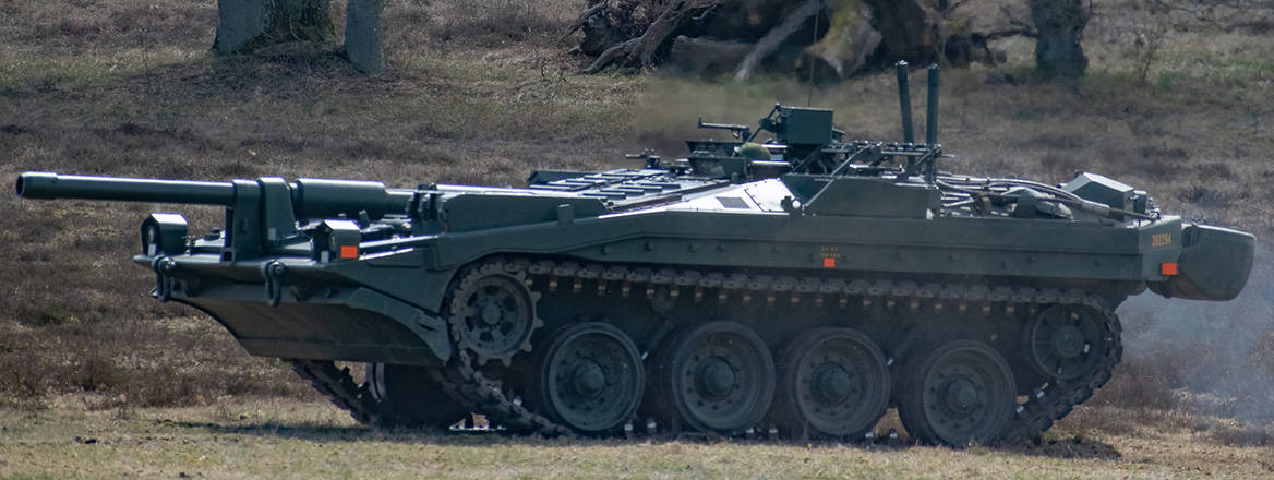 The Swedish Cold War turretless STRV-103 demonstrating its capabilities at P7 Revingehed, 22 April 2022. Courtesy of Wikimedia Commons