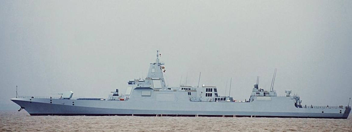 Type 055 at sea