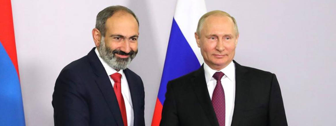 Vladimir Putin and Nikol Pashinyan