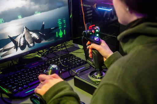 How Russia Turns Gamers into Fighters