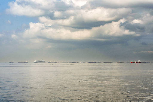 Why the US’s Financial Efforts to Keep the Hormuz Strait Open Failed