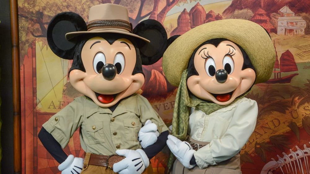 Meet Favorite Disney Pals at Adventurers Outpost