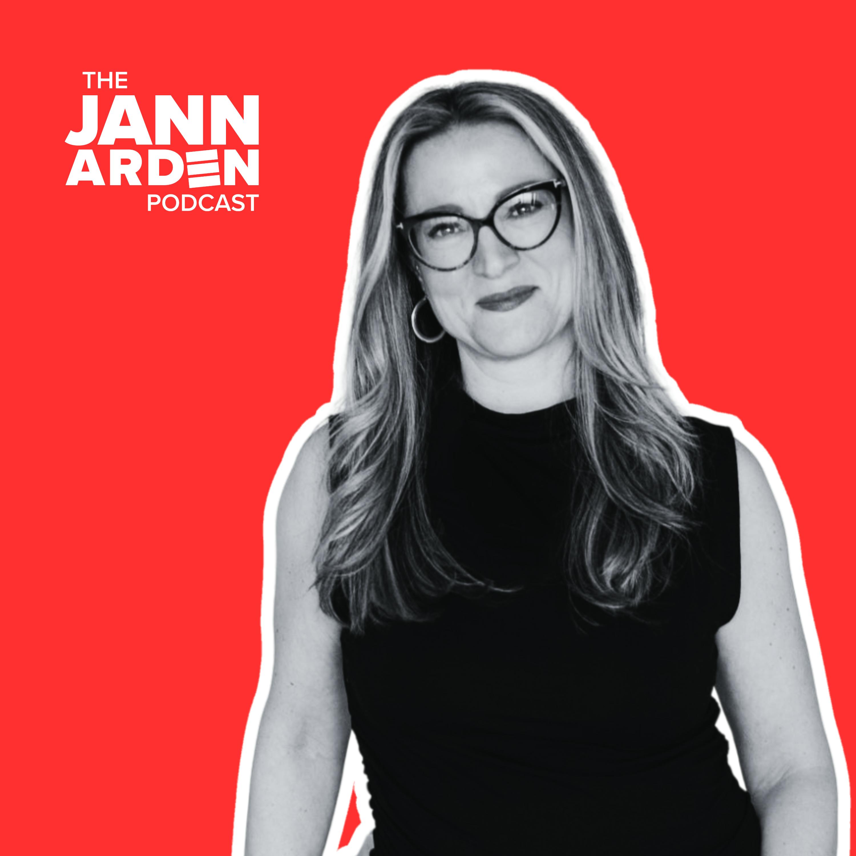 Daylight Savings, Midlife Rest & Alcohol with Sleep Expert Alanna McGinn