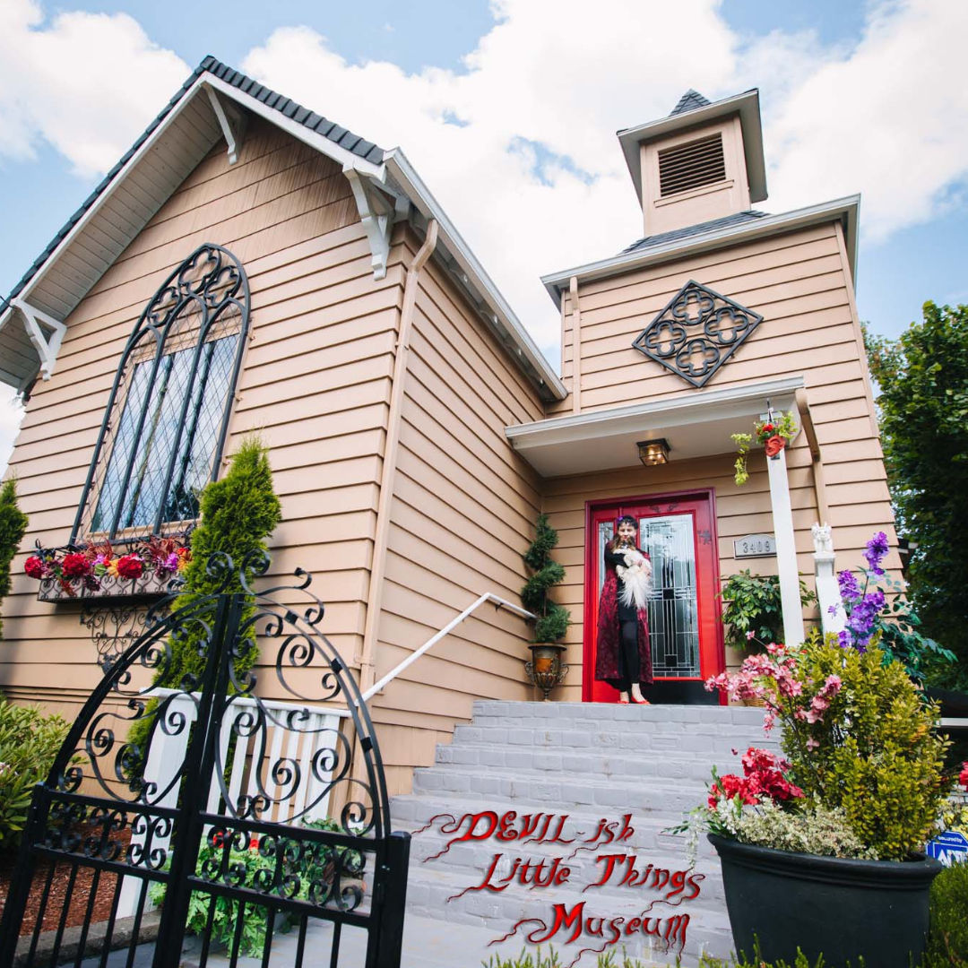 Marion Held: A Passionate Collector Opens Her Home