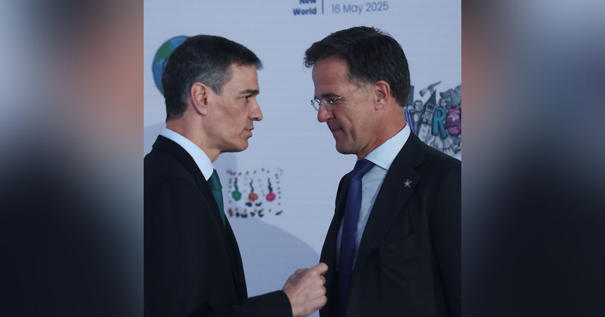 La República de los Tonnntos: El "notable ejercicio de simulación"