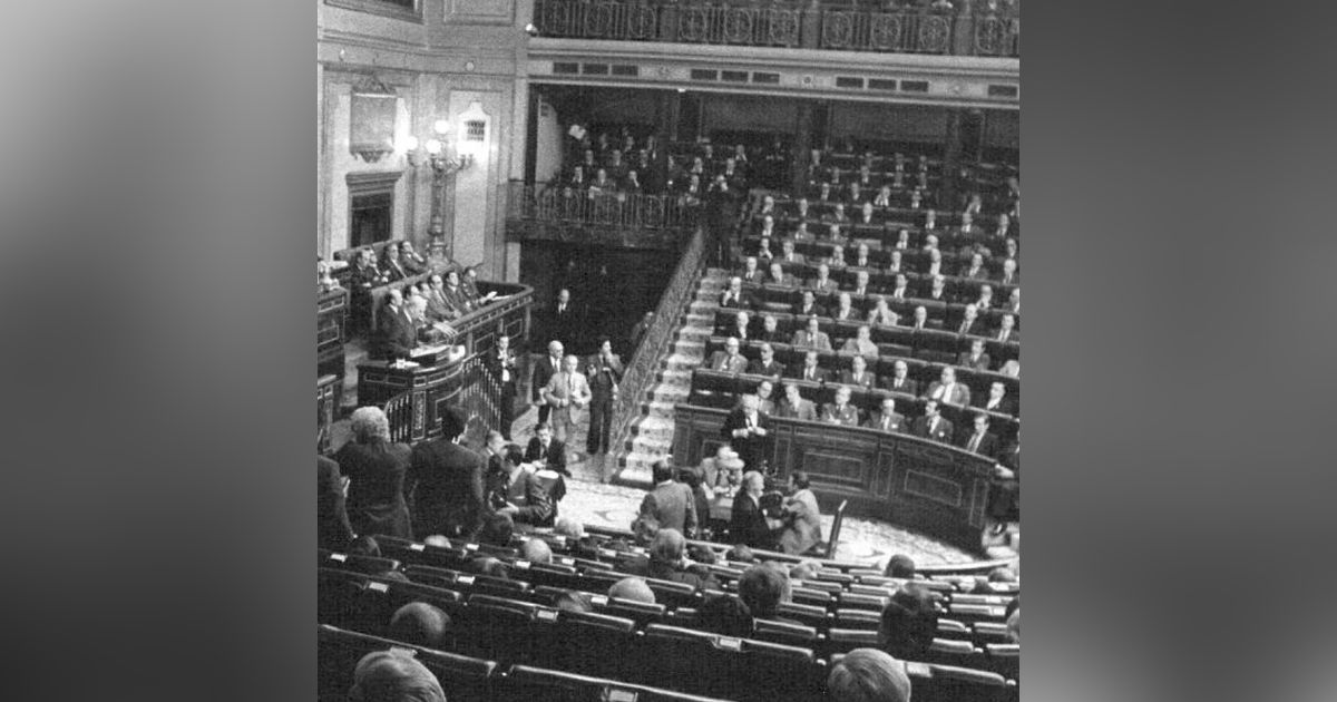 La República de los Tonnntos: Alfabetizando a memos, cretinos y tontos sobre la Transición, el harakiri del franquismo
