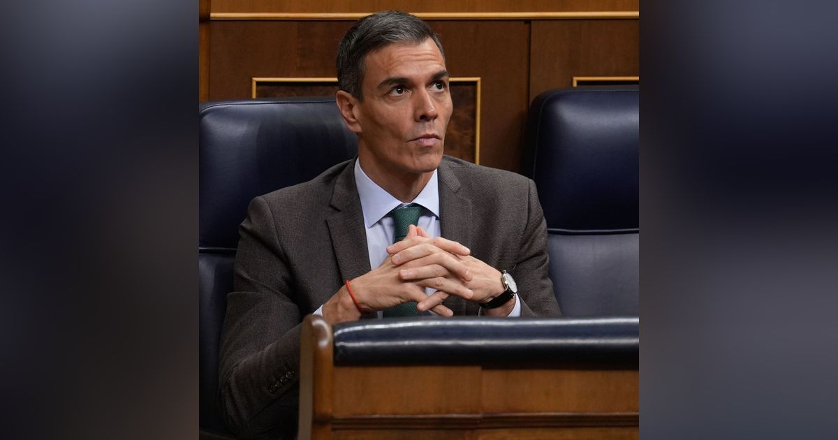 Las Noticias de La Mañana: Sánchez abre las puertas a 800.000 ilegales negociando con golpistas