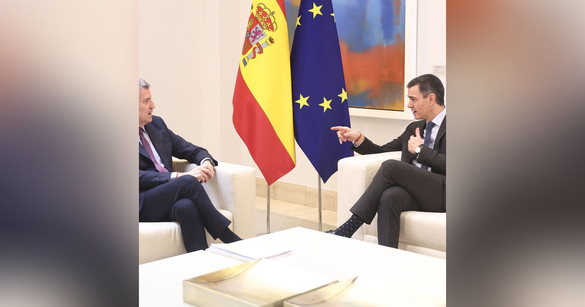 Tertulia de Herrero: Sánchez y Feijóo se reunirán el lunes para tratar el envío de tropas a Ucrania Tertulia de Herrero: Sánchez y Feijóo se reunirán el lunes para tratar el envío de tropas a Ucrania