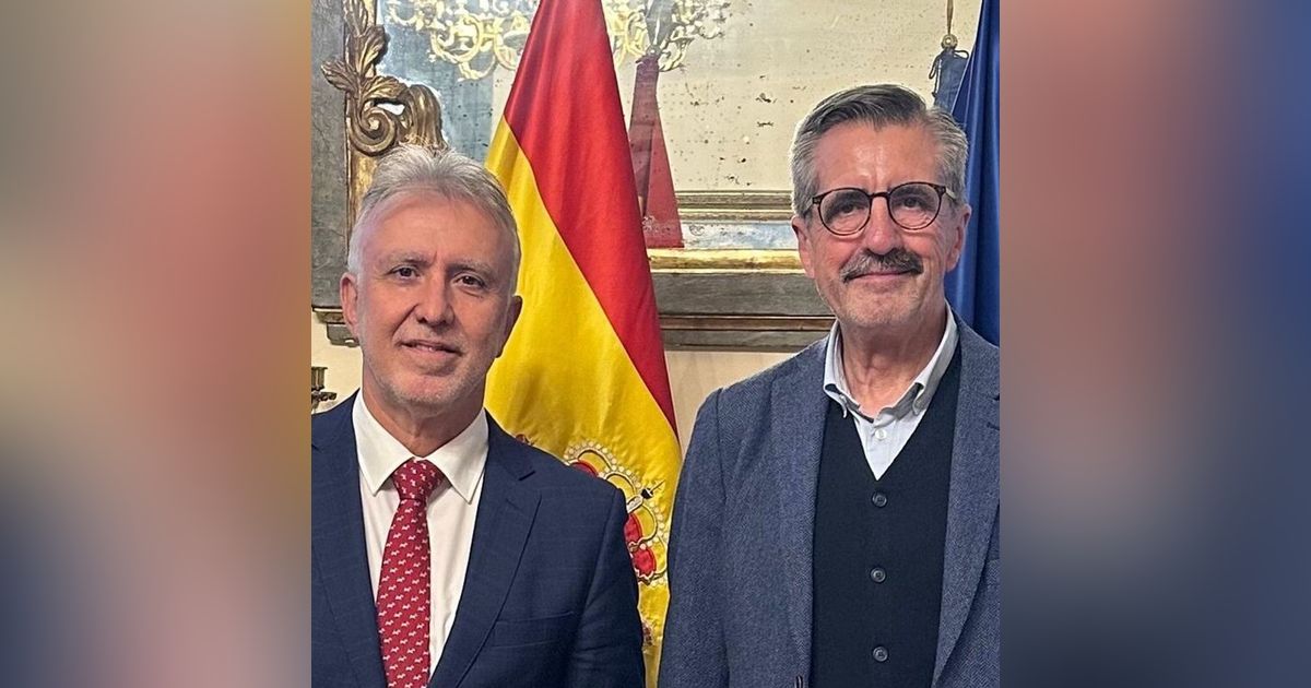 Tertulia de Federico: Cae el comisionado que falsificó el título universitario