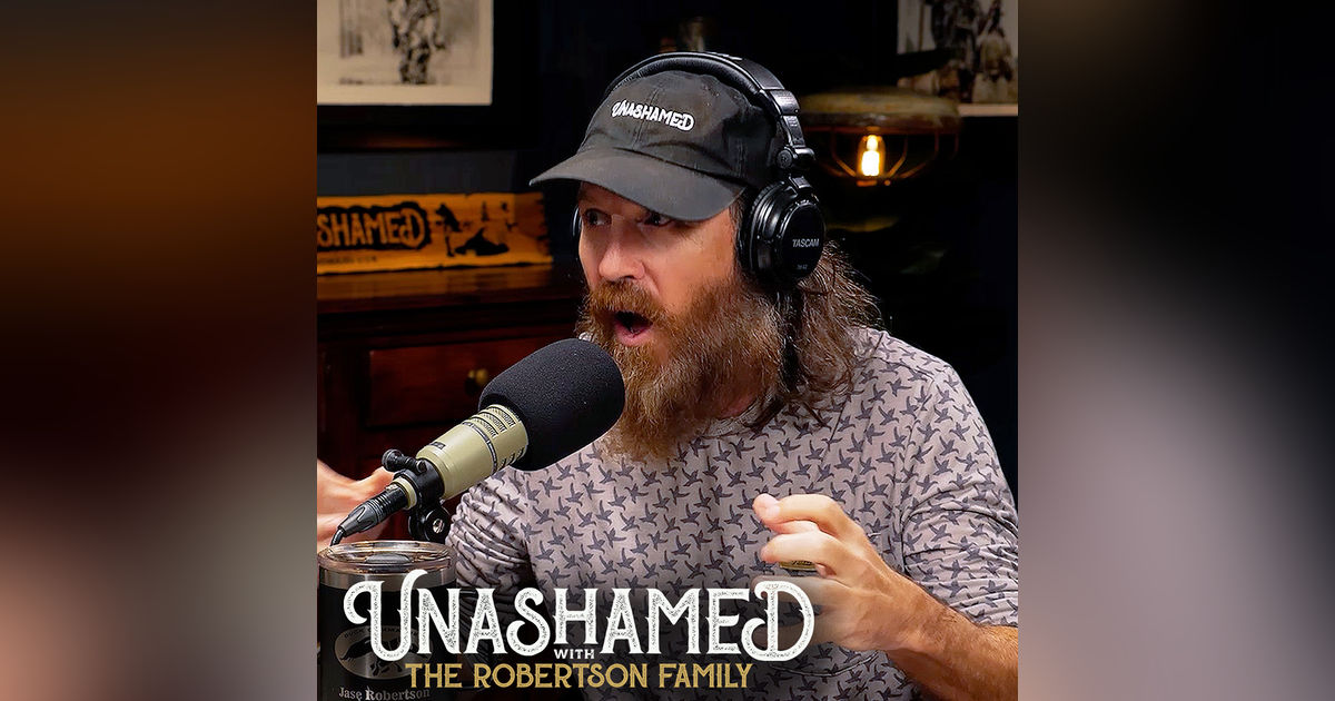 Ep 1208 | Jase Gets Roasted By a Fan & Admits It’s Painfully True