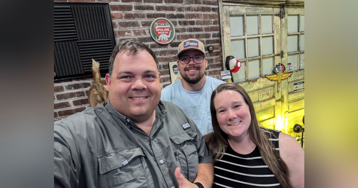 363: Slow News Day? FBI Raids an IndyCar team; NFL dominates ratings