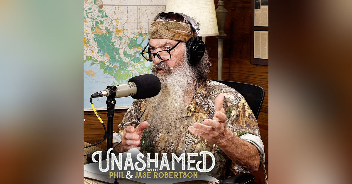 Ep 767 | Phil Gets Disrespected in New Zealand & Jase Gets a New Toy to Make Up for His Awful Jokes