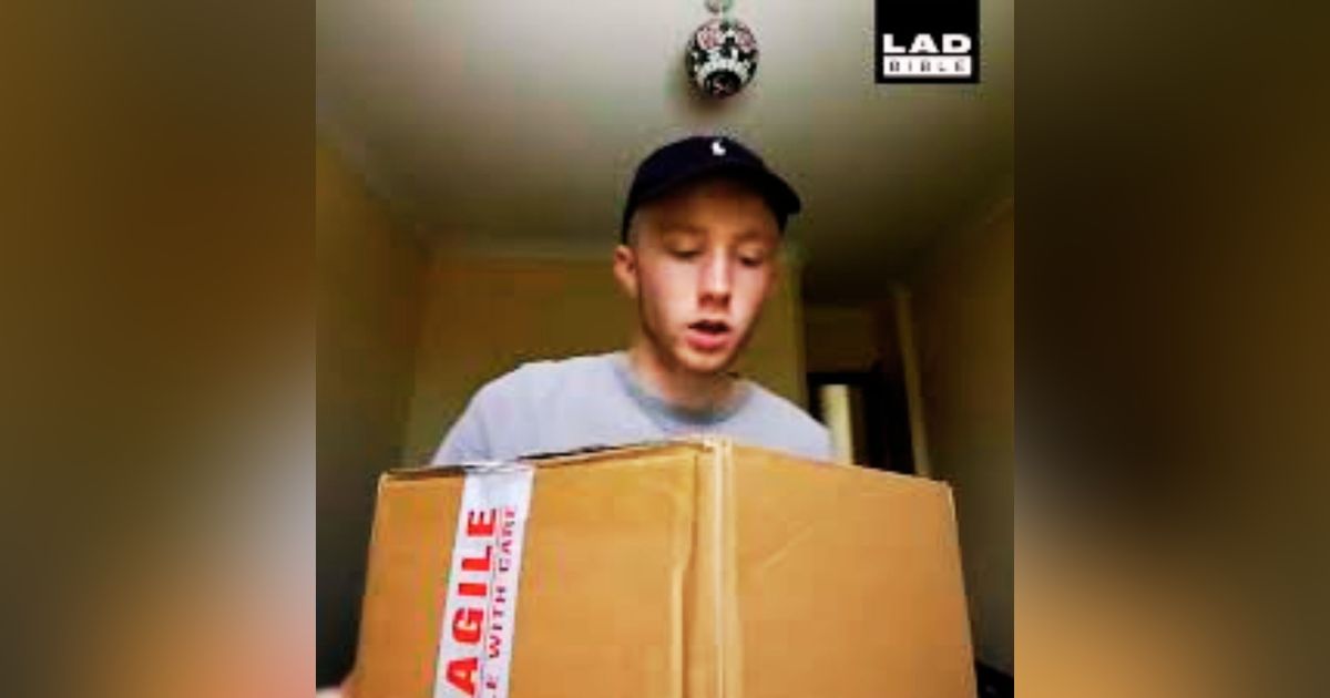 RECIBÍ UN PAQUETE QUE DECÍA "DEVOLVER AL REMITENTE".