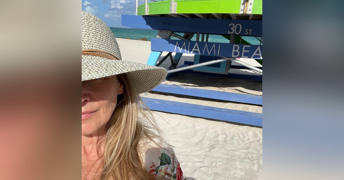 Identifying Self-Sabotage, Miami Nice, Emotional Flatlining and Green Pavement