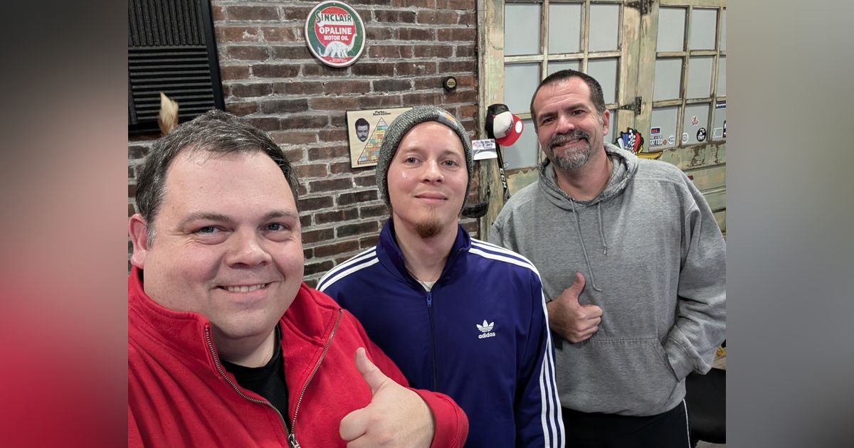 374: Cat rescued from a tree, NFL vs NCAA, Christmas Traditions