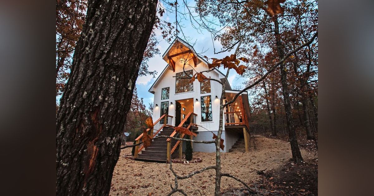 The Holder Hill Cabin - Broken Bow, Oklahoma The Holder Hill Cabin - Broken Bow, Oklahoma