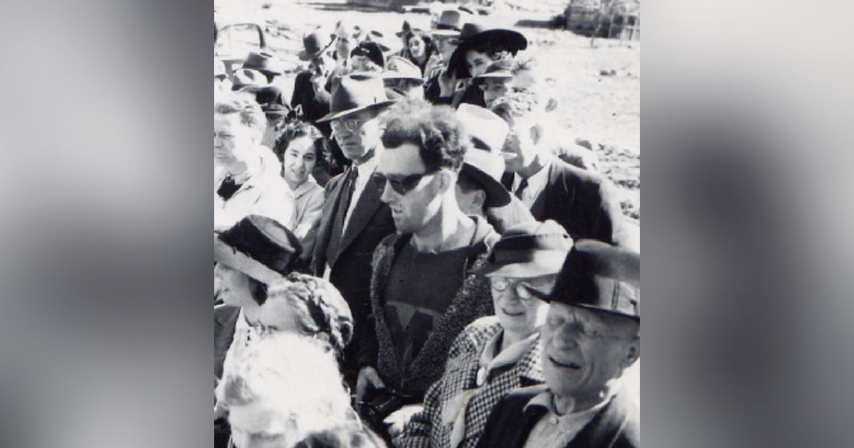 Time travel claims and urban legends