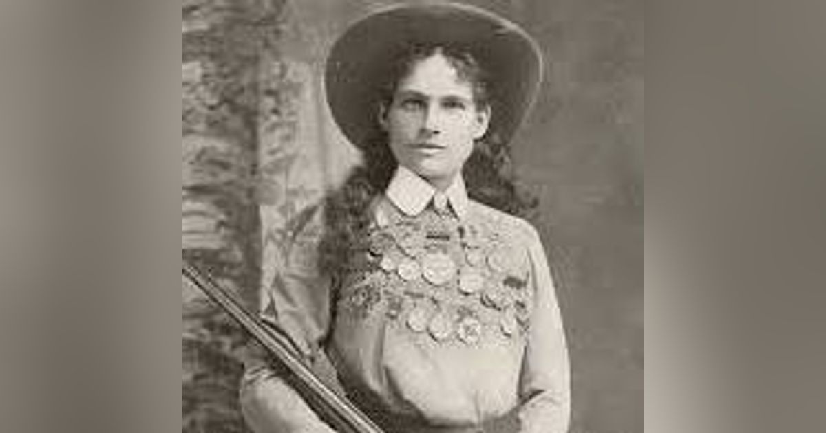 BEST OF 1001 ( #23 OF 465) ANNIE OAKLEY: TOP GUN OF THE WEST-HER INCREDIBLE STORY BEST OF 1001 ( #23 OF 465) ANNIE OAKLEY: TOP GUN OF THE WEST-HER INCREDIBLE STORY