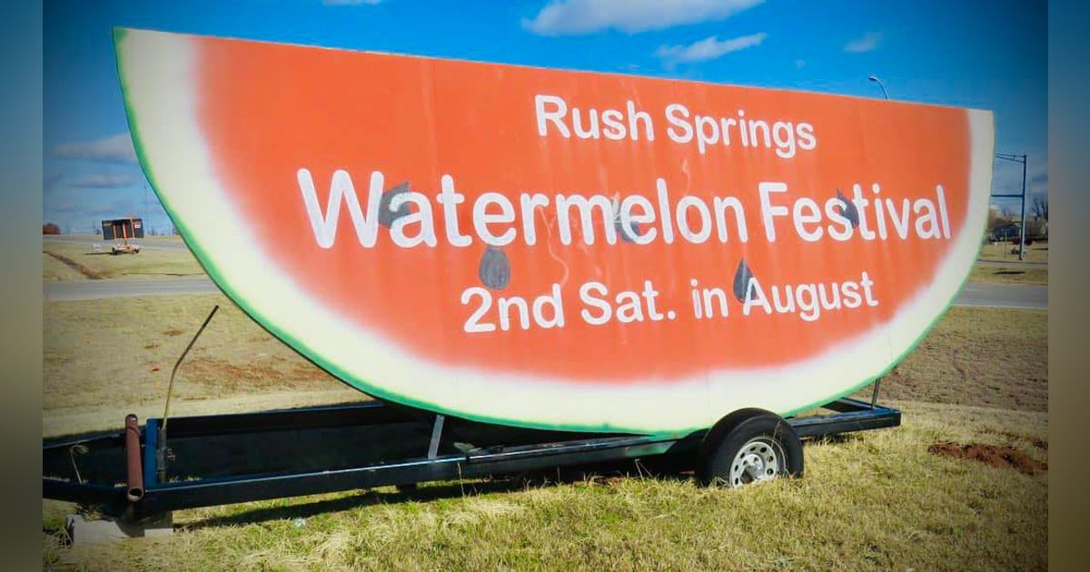 Do you know the tiny town in Oklahoma that transforms into a Watermelon Wonderland every year? Do you know the tiny town in Oklahoma that transforms into a Watermelon Wonderland every year?