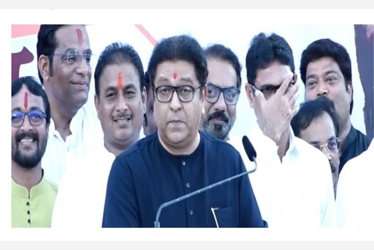 मुंबई - गोवा महामार्गावरील खड्डे