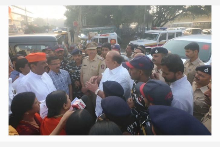 मराठा आरक्षण प्ररकणी मराठा समाज आक्रमक