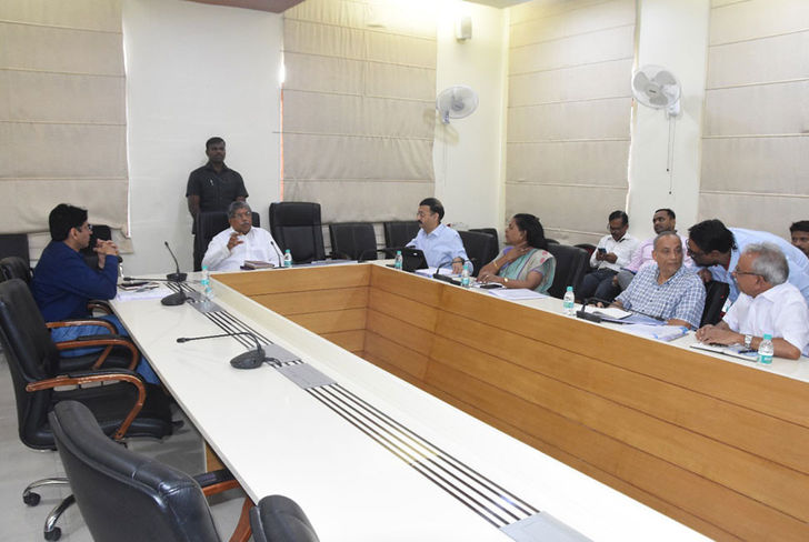 Garware college to court metro line