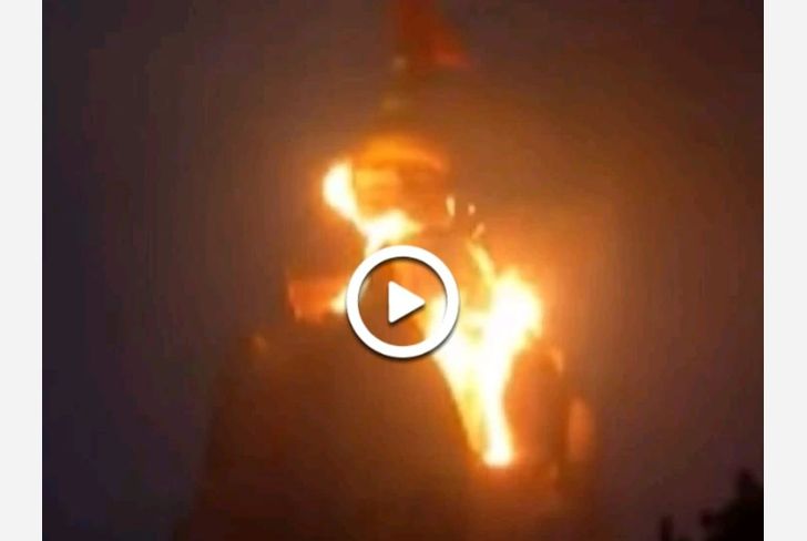 साने गुरुजी तरुण मंडळाच्या मांडवात आग