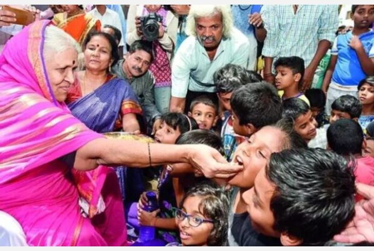 Padma Shri Sindhutai Sapkal death anniversary