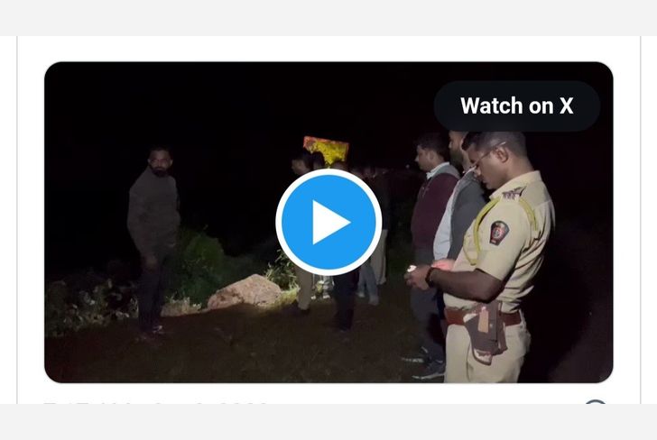 मिनी बस मध्यरात्री रस्ता सोडून धरणाच्या बाजूला ६० फूट दरीत कोसळली