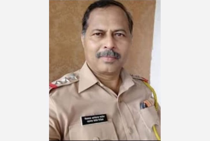 कायदा सुव्यवस्थेचे तीन तेरा नऊ ... ' विश्र्वासनेच केला महिलेचा विश्र्वासघात'