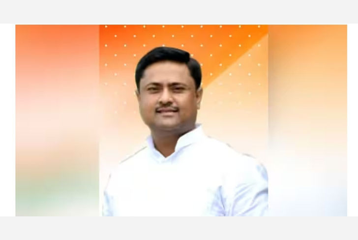 उपमुख्यमंत्री झाल्यानंतर अजित पवारांनी दिला होता राजीनामा