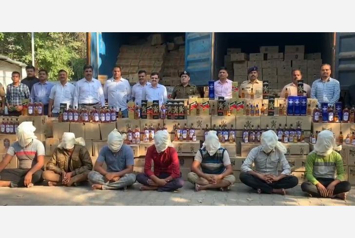 Foreign liquor seized