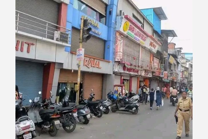 अंतरवाली सराटीत उपोषणकर्तेवर पोलिसांचा लाठीचार्ज प्रकरणी निषेधार्थ बंद