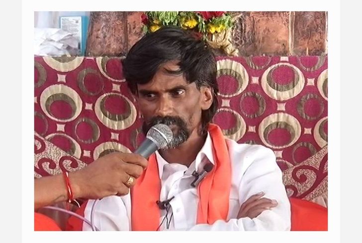 सरकारने इंटरनेट सेवा बंद केल्यामुळे उद्रेक होवू शकतो.एक हजार आंदोलनकर्ते अंतरवली सराटीत दाखल