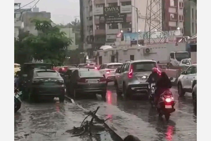 आजही ४८ तासात संपूर्ण महाराष्ट्रात होणार मुसळधार पाऊस