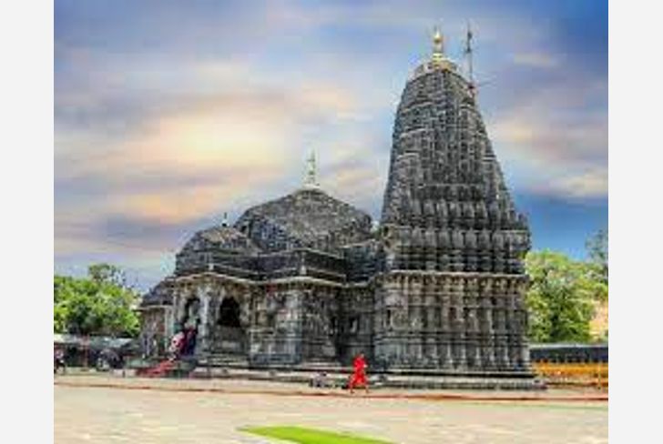 trimbakeshwar temple closed
