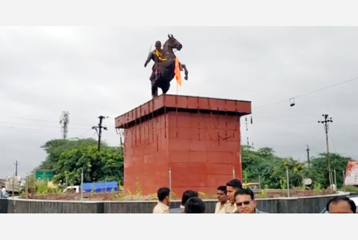 Controversy over statue of Chhatrapati Shivaji Maharaj